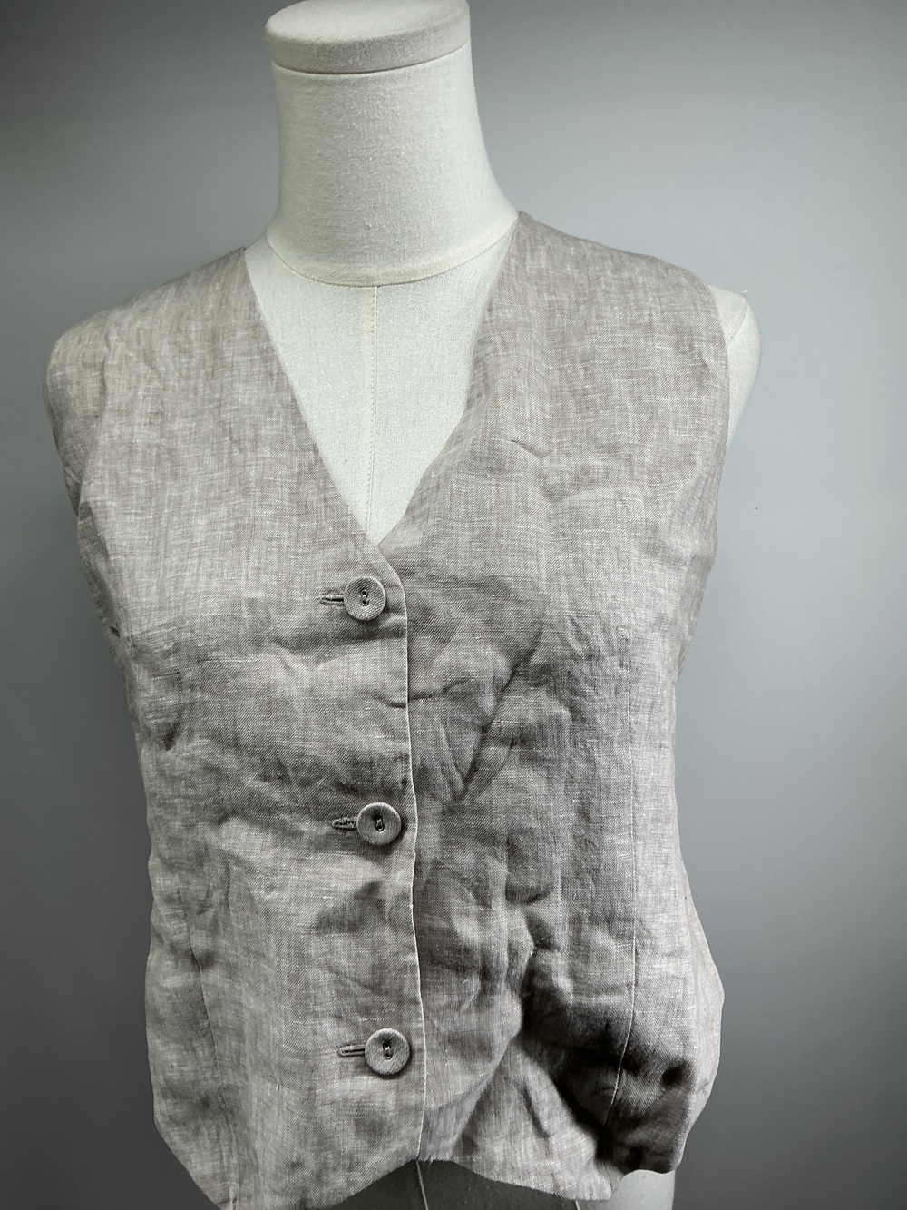100% European Linen Vest